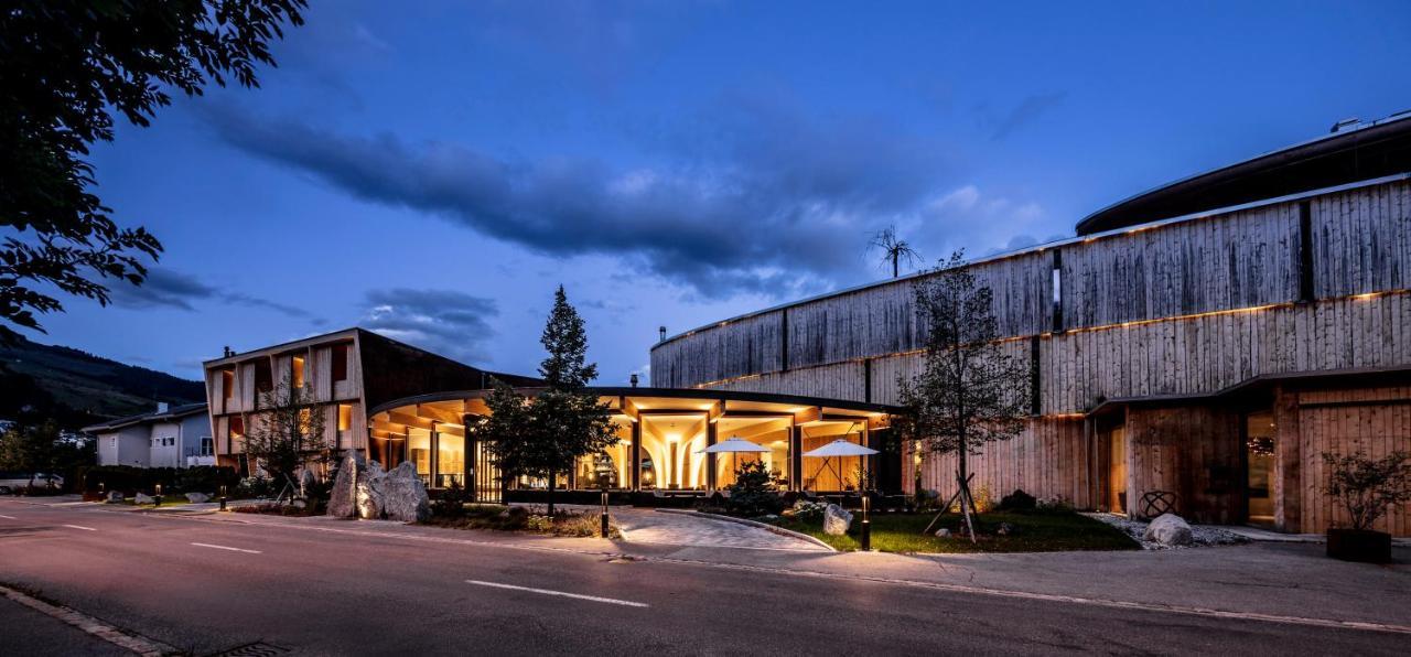 Hotel Arnica Scuol - Adults Only Eksteriør bilde