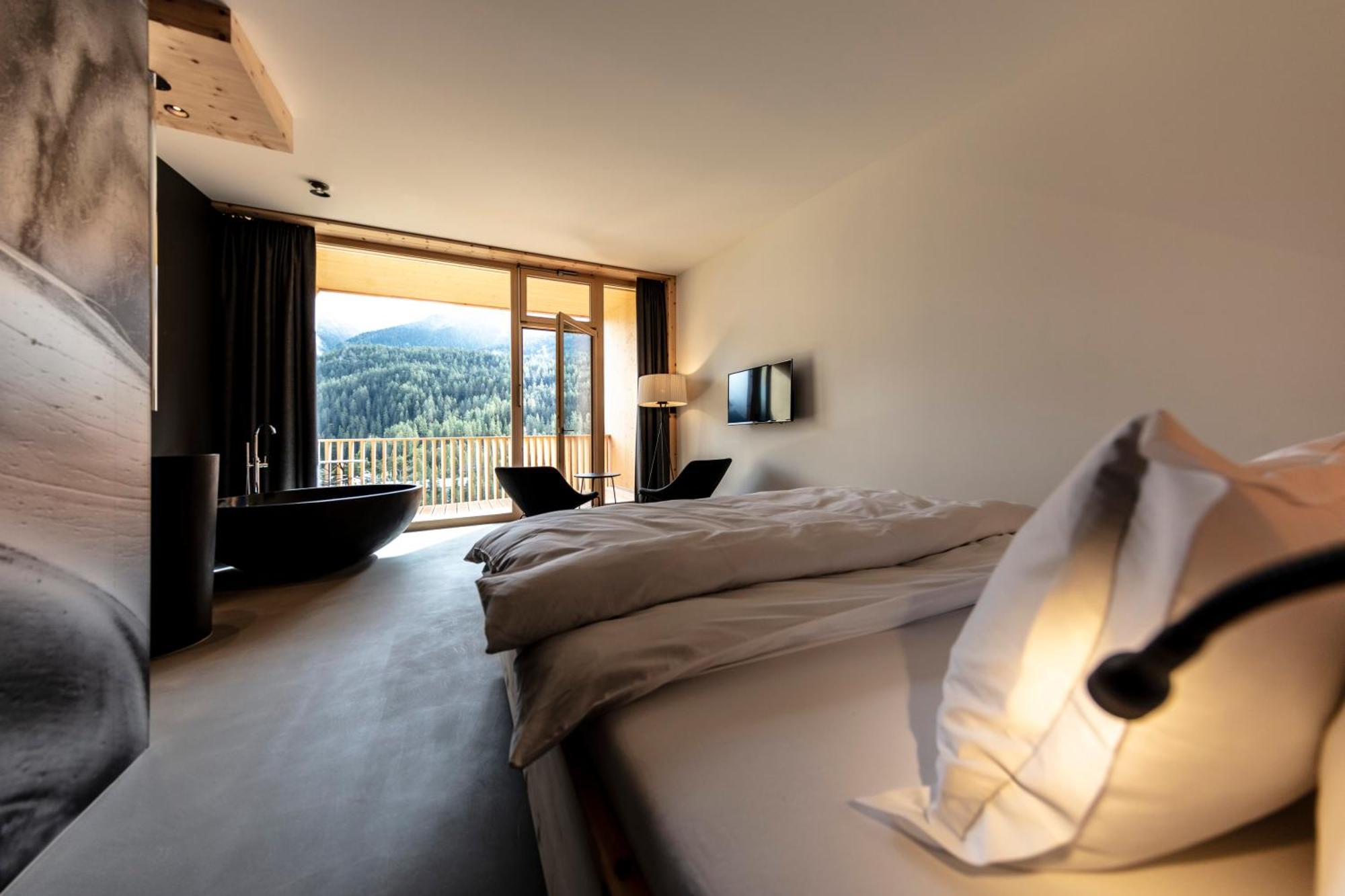 Hotel Arnica Scuol - Adults Only Eksteriør bilde
