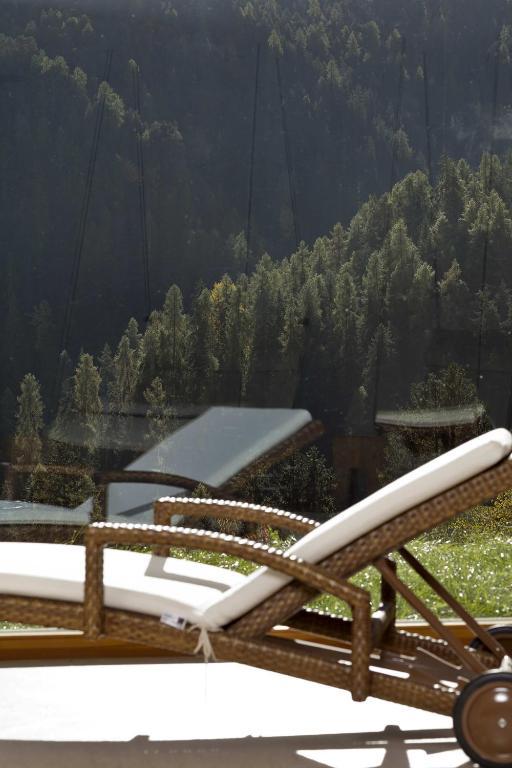 Hotel Arnica Scuol - Adults Only Eksteriør bilde