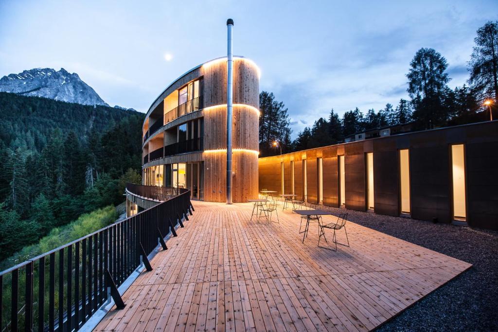 Hotel Arnica Scuol - Adults Only Eksteriør bilde
